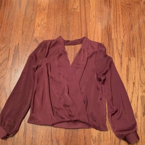 LADIES BLOUSE - BRAND LUSH SIZE MEDIUM - Picture 1 of 2